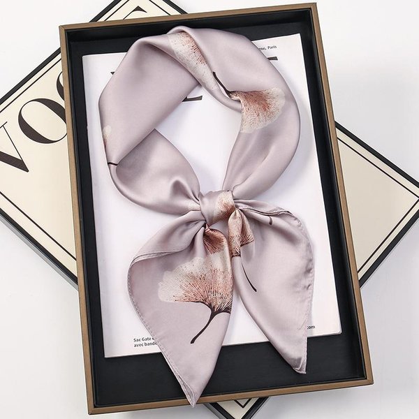 Bufanda Cuadrada De Seda Rosa Estampado Paisley De Lujo Para Mujer Ligera 70X70Cm Chal Elegante PañUelo 70X70Cm Gray-image