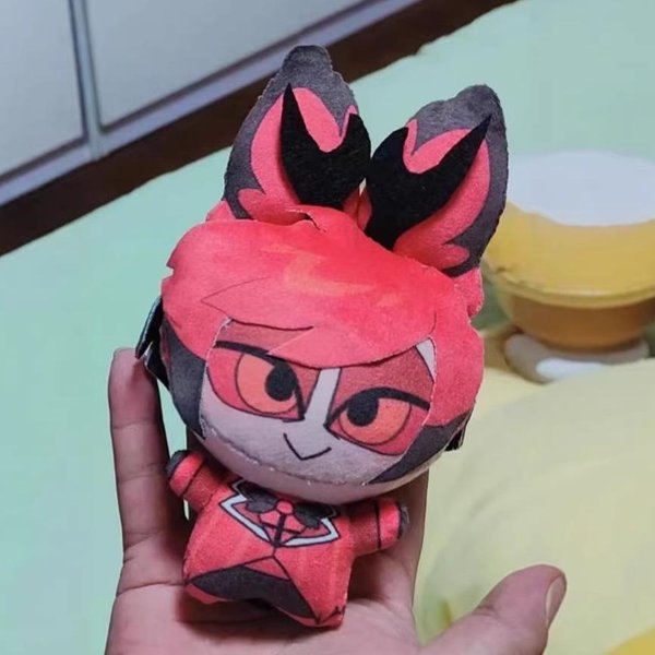 Nuevo Peluche Relleno De 10 Cm Hazbin Alastor Peluche Anime Hotel Vox Tv Peluche Figura De Dibujos Animados Modelo Juguetes Colgantes Decorativos Llavero MuñEca Pink-image