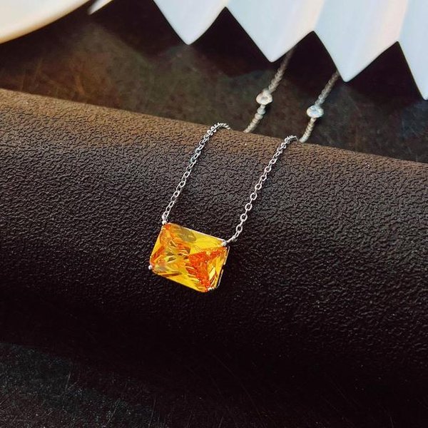 Elegante Collar Con Colgante De Temperamento Colgante Cuadrado ZircóN Aaa Exquisita JoyeríA Minimalista Para Mujeres Cadena ClavíCula De Boda Amarillo-image