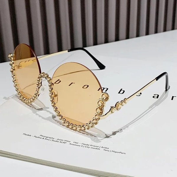 Nowe Luksusowe Designerskie Okulary PrzeciwsłOneczne Damskie OkrąGłE Z Diamentami Vintage Modne Okulary PrzeciwsłOneczne Dla MężCzyzn PółRamka Punkowe KryształOwe Okulary-image
