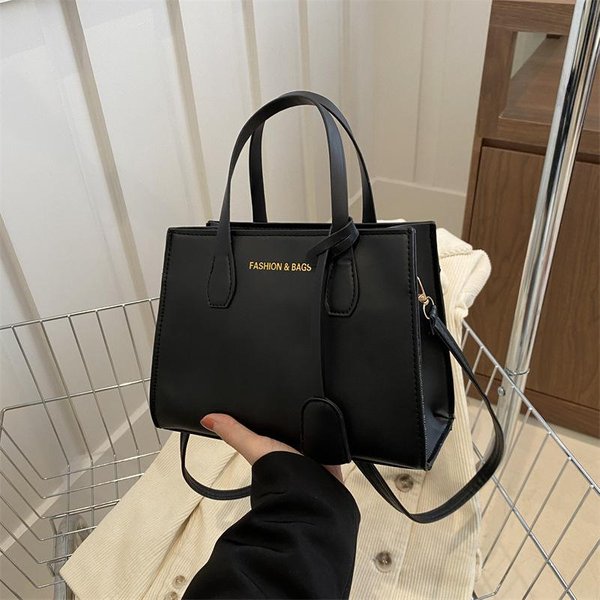 Popularna Damska MałA Kwadratowa Torba Nowa Torebka W Stylu KoreańSkim Spersonalizowana Torba Na Ramię Swobodna Torba Dojazdowa Na Ramię Black-image