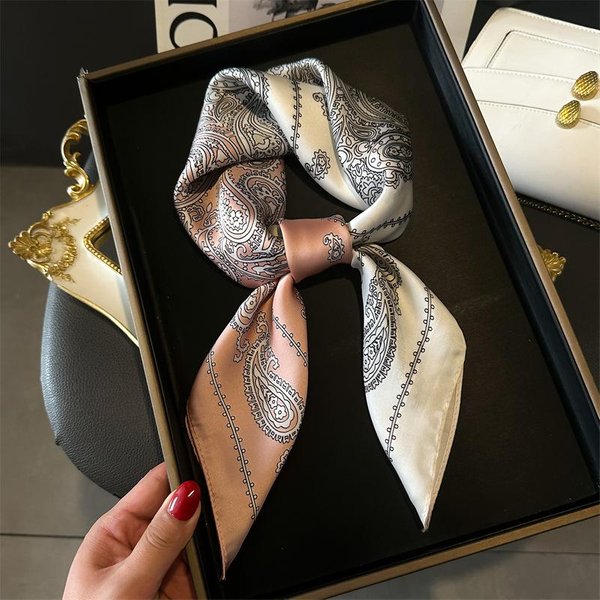Luksusowy MałY Kwadratowy Szalik Z Nadrukiem Paisley, Cienki Szalik Na Szyję Z Imitacji Jedwabiu, DojrzałY Styl, Chustka ChroniąCa Przed SłOńCem Dla Kobiet 70X70Cm Gray-image