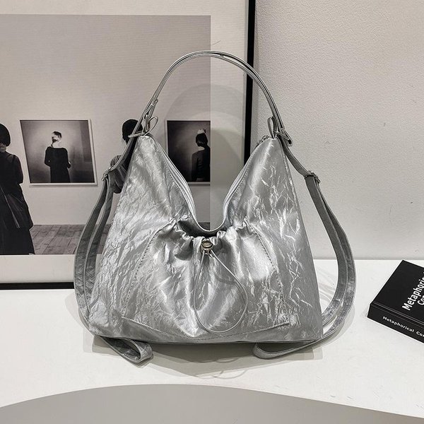 Mochila De Gran Capacidad Para Mujer Nueva Bolso Cruzado Moderno Y De Moda Para Mujer Ins Bolso De Hombro VersáTil De Gama Alta Gray-image