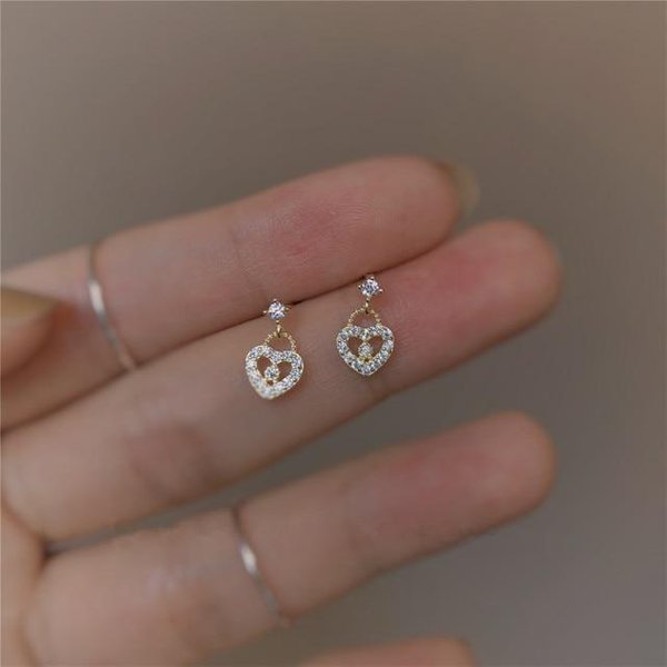 Pendientes De BotóN De Plata De Ley 925 Con CorazóN De Cristal Europeo PequeñO Chapado En Oro De 14K Para Mujer Moda Exquisita JoyeríA De Aniversario Plata-image