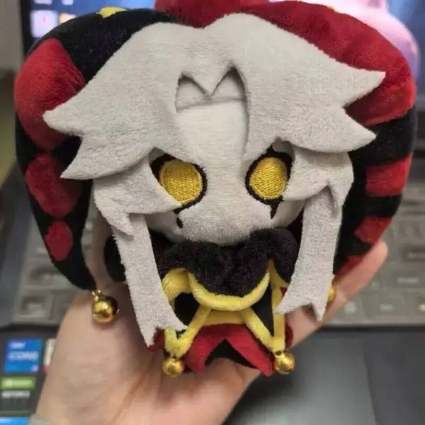 Nuevo El Circo De Los Freaks Peluche BufóN Pierrothe ArlequíN Freaks Pierrot MuñEco De Peluche Juguete Anime Juego PeriféRicos Peluche Colgante Regalo-image