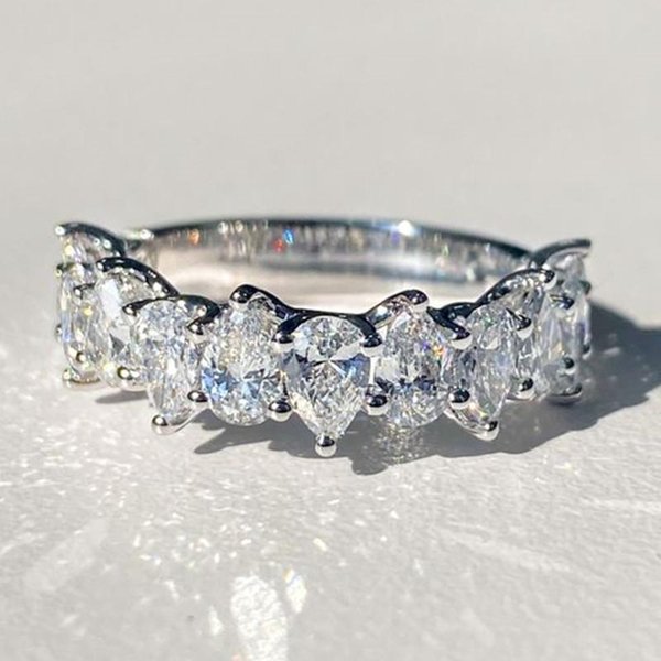 Huitan Anillos De Boda De Circonita CúBica De Cristal Brillante Anillo Para Mujer Color Lujo Moderno Anillo Para Dedo Femenino Para JoyeríA De Fiesta 10-image