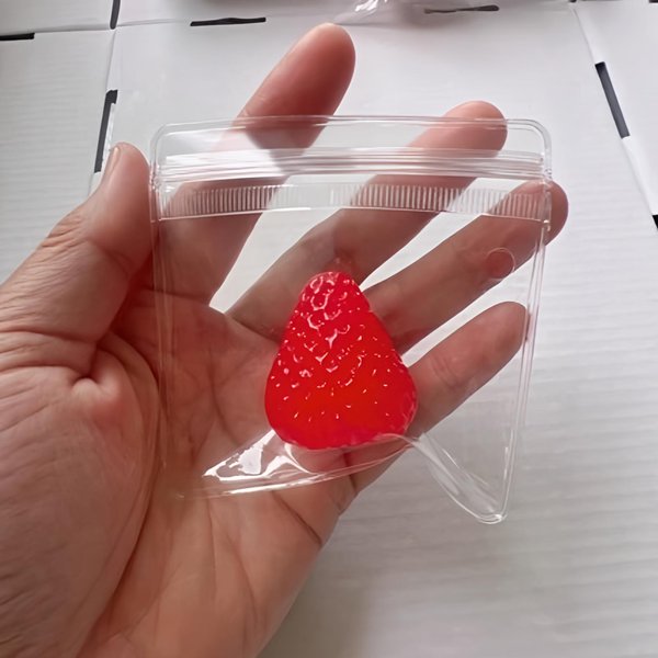 Squishy Truskawka Fidget Toy Super MięKka Przezroczysta Owocowa Zabawka Do ŚCiskania Powoli PodnosząCa Sensoryczna Anty-Stresowa Zabawka Dla DorosłYch Prezent ŚWiąTeczny Gray-image