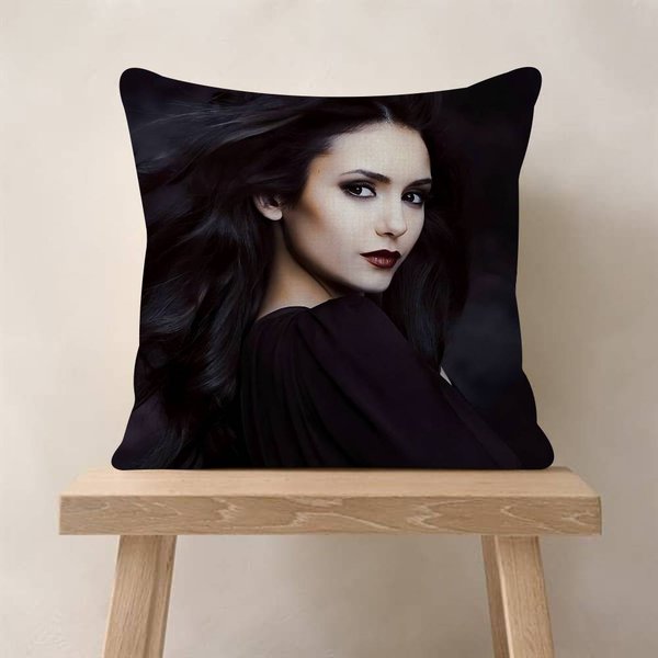 Funda De Almohada TV The Vampire Diaries Regalo De Dibujos Animados Funda Para CojíN Dormitorio Hogar Sofá Silla Asiento DecoracióN Funda De Almohada 40X40Cm-image