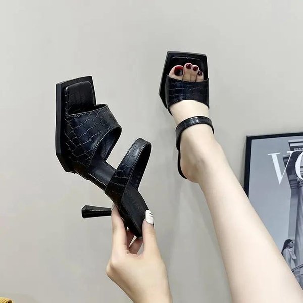 Zapatos De Mujer Zapatillas Tacones Altos Sandalias Mujer Chanclas Tacones De Aguja Sexy DiseñAdor De Lujo Elegante Vestido De Fiesta 40 Negro-image