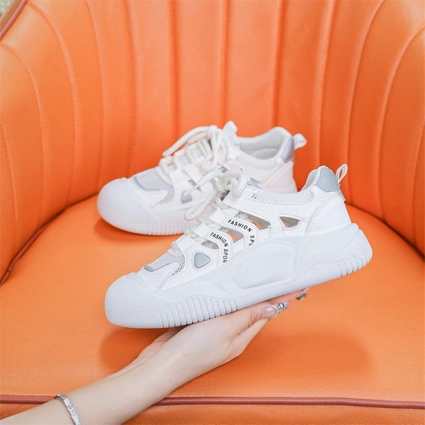 Zapatos Casuales De Malla Sandalias De Mujer Verano Nuevos Zapatos Con Agujeros Zapatos De Mujer Deportivos VersáTiles Transpirables Huecos Zapatos De Madre 40-image