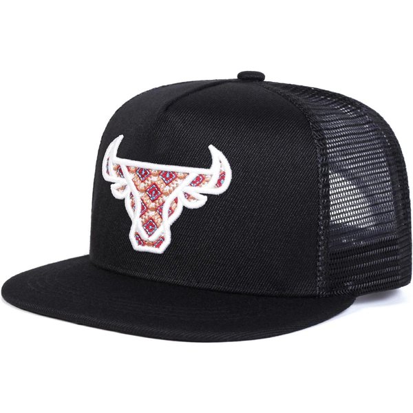 Unisex Kapelusze Siatkowe Hip-Hop Z Haftem GłOwy WołU Wiosna Lato Outdoor Regulowane Codzienne Czapki Baseballowe Kapelusz PrzeciwsłOneczny Black-image