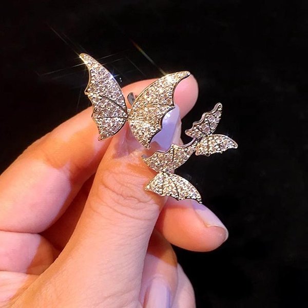 Huitan BłYszcząCe PierśCionki Motyle Dla Kobiet Bling Bling Kryształ Cyrkon SześCian Zwierzę Otwierane PierśCionki ŚLub Impreza Modna BiżUteria Resizable Gray-image