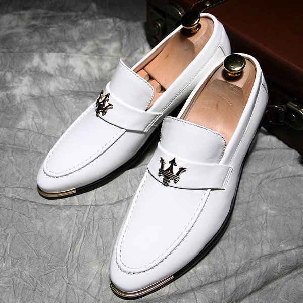 Modne BłYszcząCe Buty Wizytowe MęSkie BłYszcząCe Codzienne Lakierowane SkóRzane Mokasyny MęSkie Modne Wsuwane Czerwone MęSkie Buty Towarzyskie Mokasyny MęSkie 38-image