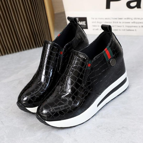Zapatos Wegde Para Mujer Zapatillas Deportivas Para Aumentar La Altura Mocasines Slip On Zapatillas De Plataforma Para Mujer Zapatos Casuales De Cuero PU Para Mujer 35-image