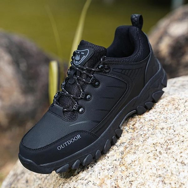 Botas De Nieve De Invierno Para Hombre Impermeables Zapatos Deportivos Casuales CáLidas Botas Para Hombre Talla Grande Botas De Senderismo De CañA Baja Para Exterior Zapatos De Trabajo 41 Negro-image