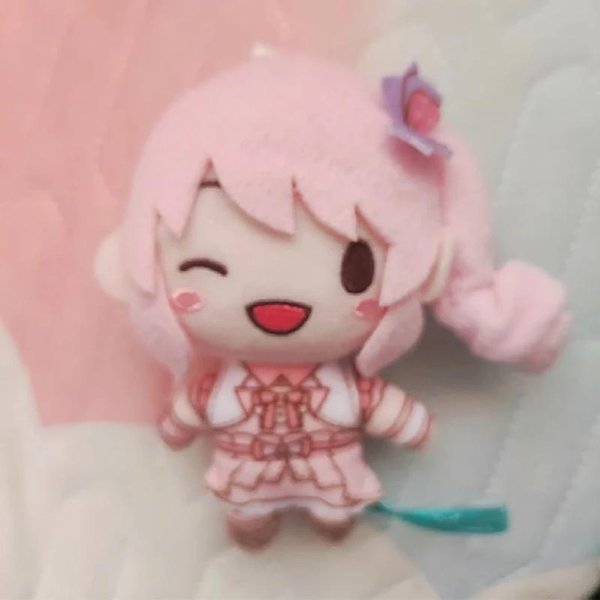 10Cm Pjsk Pluszowy Breloczek Wisiorek Project Sekai Kamishiro Rui Pluszowa Lalka Yoisaki Kanade Kawaii Ozdoby Do Plecaka Zabawka-image