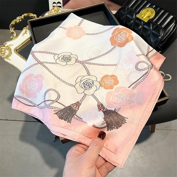 Damska Luksusowa Designerska Chusta Jedwabna GłAdka Chusta MięKka HidżAb Opaska Na GłOwę Szal PlażOwy 70X70Cm Kwadratowa WstążKa Opaska Na WłOsy Satynowa WstążKa Na WłOsy 70X70Cm Orange-image