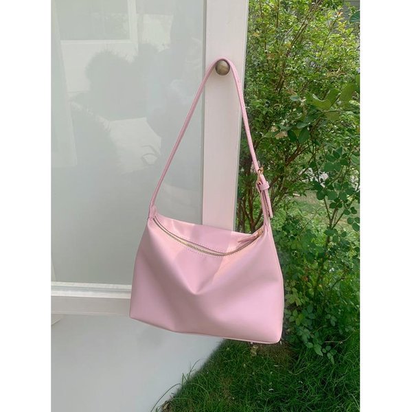 Bolso De Hombro Sencillo De Primavera Con Bolsillo Bajo El Brazo Bolso Premium Para Viajar De Un Solo Hombro Cruzado Para Mujer-image
