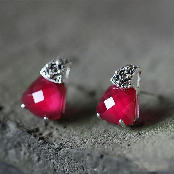 Pendientes CláSicos De Rubí Tipo BotóN Exquisitos Y De Alta Calidad Pendientes De Gema Roja Tallada Para Mujer JoyeríA De Fiesta De Moda Novedad Regalo-image