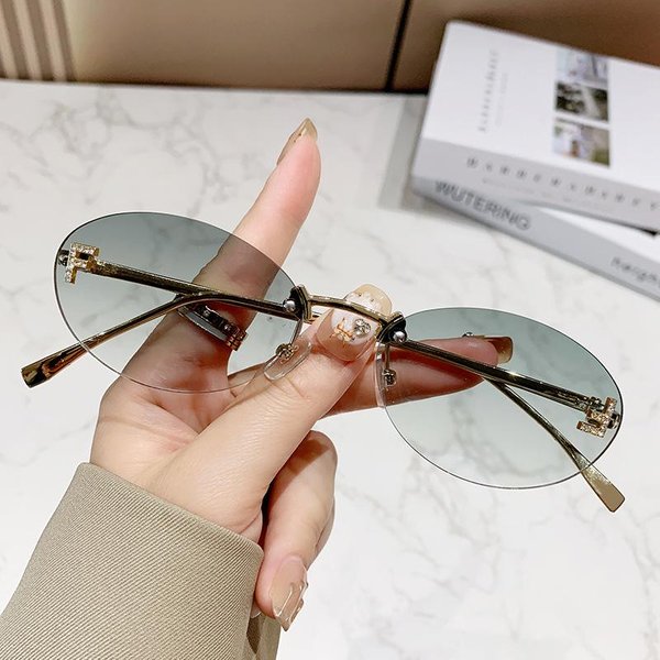 Elegantes Gafas De Sol Ovaladas Con Diamantes Para Hombre Montura Letra F Sin Montura Gafas De Sol Femeninas Moda ProteccióN UV-image