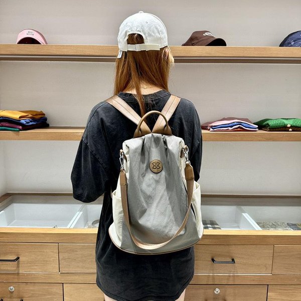 Mochila Antirrobo Para Mujer De Tela Oxford Ligera Mochila De Viaje De Un Solo Hombro De Doble Uso Para Mujer Height 37 * Width 33 * Thickness 16CM Brown-image