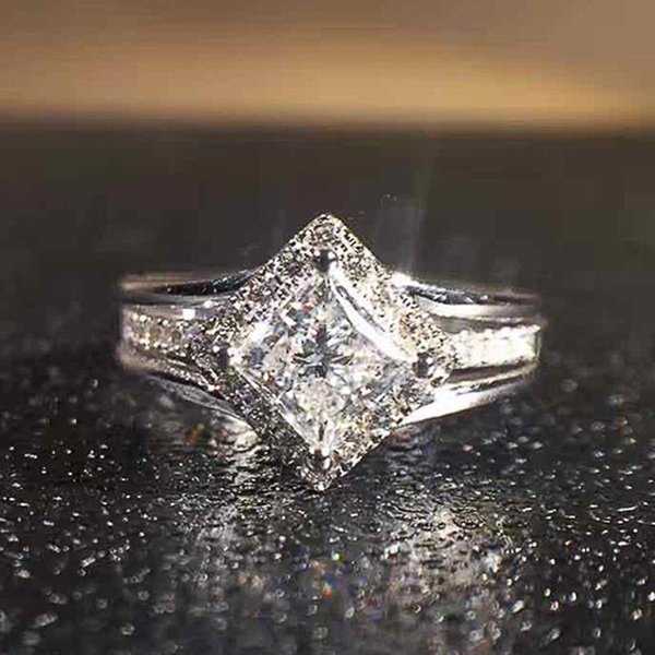 Huitan Anillos De Lujo Para Mujer Con Zirconia CúBica Princesa Color Nuevo Moda Moderna Accesorios De Boda Nupcial JoyeríA De Compromiso 7-image