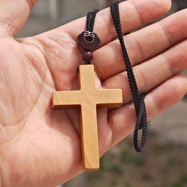 RęCznie RzeźBiony Drewniany Naszyjnik Z KrzyżEm Dla MężCzyzn Katolicki ChrześCijańSki Wisiorek Z KrzyżEm Jezusa Pleciony Sznurkowy ŁAńCuszek BiżUteria Religijna żółTy-image