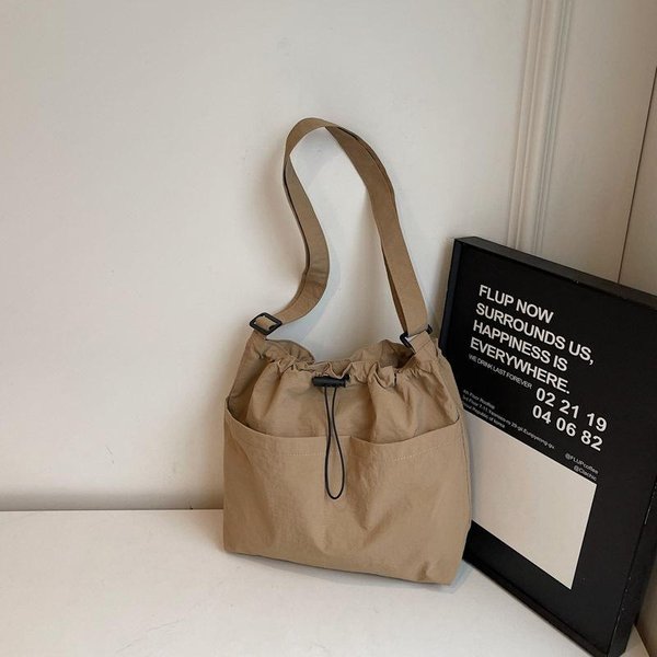 Nuevo Bolso De Cubo Con CordóN De Verano De Gran Capacidad Para Mujer Bolso Cruzado Casual JaponéS Bolso De Hombro Urbano Para Desplazamientos-image