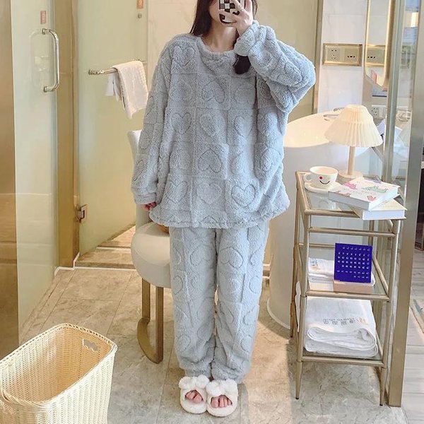 Conjunto De Pijama CáLido Para Mujer Invierno Engrosado Invierno Pijama De Terciopelo Coral Franela Talla Grande Pijama Ropa De Casa 6XL Beige-image
