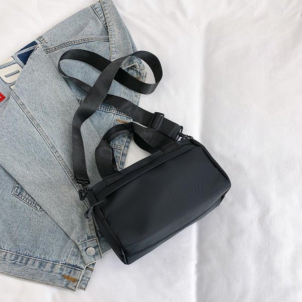 Elegante Bolso Cruzado De Nylon Para Mujer - Elegante Bolso De Hombro PequeñO Cuadrado Con Correa Ajustable, Cierre De Cremallera Estilo Urbano Casual, Bolso Cruzado PequeñO Negro-image
