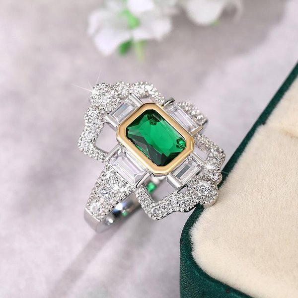 Huitan Anillos Creativos Huecos De Circonita CúBica Verde Para Mujer DiseñO Bicolor Preciosos Accesorios Para El Dedo De Dama Para Fiesta Regalo JoyeríA De DeclaracióN 10-image