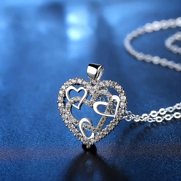Huitan Exquisito Collar Con Colgante De CorazóN De Amor MúLtiple Para Mujer Color Plata Lujosa Circonita CúBica EstéTica JoyeríA Nupcial Para Boda-image