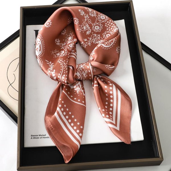 Kwadratowy Jedwabny Szalik Damski Luksusowy Satynowy Drukowany Szaliki HidżAb MuzułMańSki Pareo Bandana Damski Szal Owijany Opaska Na GłOwę Foulard 70*70Cm-image
