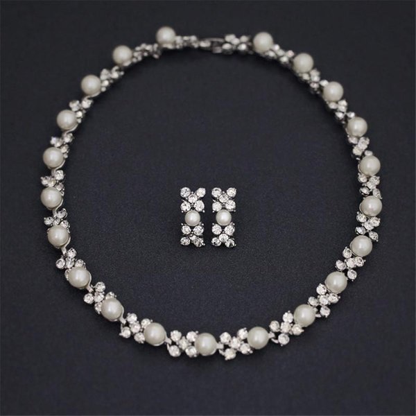 Collar De Flores De Perlas De Diamantes Brillantes Pendientes De BotóN Set Accesorios Nupciales De Boda Set De Dos Piezas Plata-image
