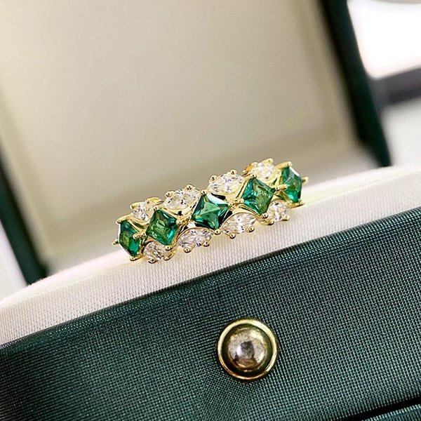 Huitan Anillos De Lujo De Princesa Verde De Circonita CúBica Para Mujer Color Oro Temperamento Anillos De Dedo Femeninos Boda JoyeríA De Moda 6 Gray-image