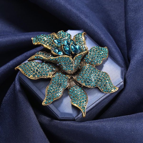 Broches Insignias De Cruz De EstráS Esmeralda Estilo Palacio Vintage Para Mujer Dama Elegantes Pines Barrocos Accesorios JoyeríA De Banquete Gray-image