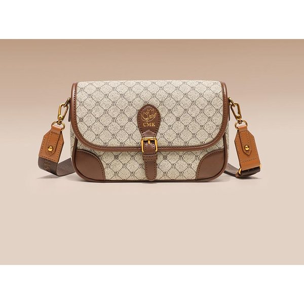 Bolso CláSico De Moda Con Estampado De Letras Para OtoñO E Invierno, Bolso De Hombro Bajo El Brazo, Bolso Cruzado Popular Para Mujer Este AñO. Beige-image