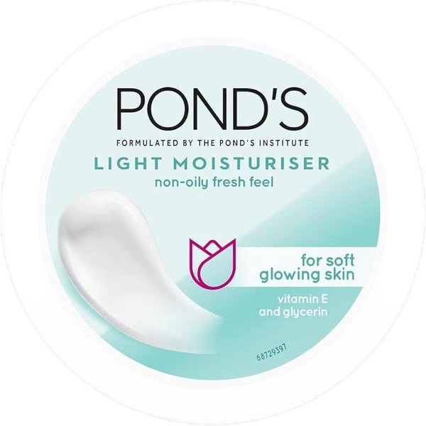 Hidratante Ligero Pond's Para Rostro Y Cuerpo 250Ml | Crema No Grasa Con SPF 15 Y Vitamina E Para Una Piel Suave Y Radiante Uso Diario-image