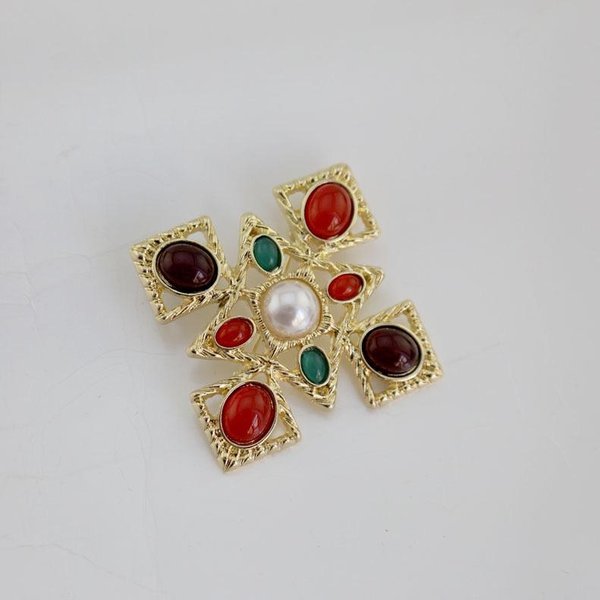 Broches Insignias Estilo Barroco Cristal Perla Cruz Vintage Para Mujer Hombre Colgante Retro Palacio Dama Banquete Fiesta Pin Accesorios Regalo-image