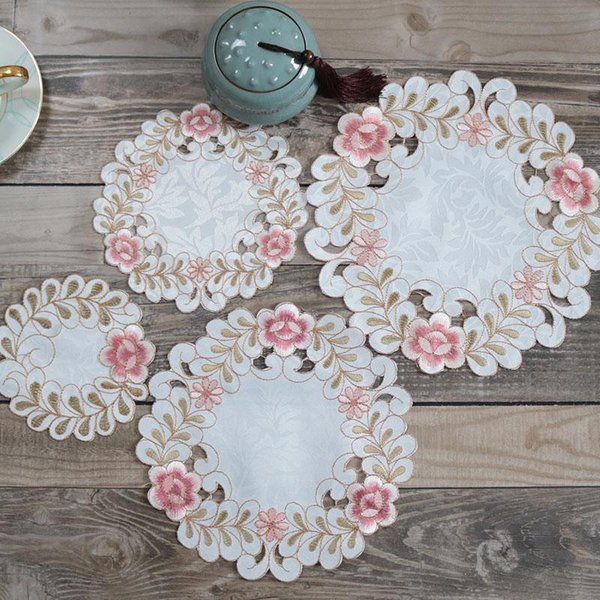 TOP Mantel Individual De SatéN Con Bordado De Flores Para Mesa Tela Fiesta De Boda Navidad Posavasos Para Platos DecoracióN Y Accesorios De Cocina Round 15Cm-image