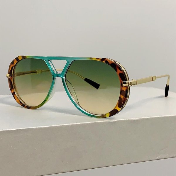 1/2 Szt. Klasyczne Okulary PrzeciwsłOneczne Pilotki Modne PodwóJny Mostek Gradientowe Wielokolorowe Codzienne Okulary PrzeciwsłOneczne Damskie Nowoczesny Luksusowy Design Okulary PrzeciwsłOneczne Without Case-image