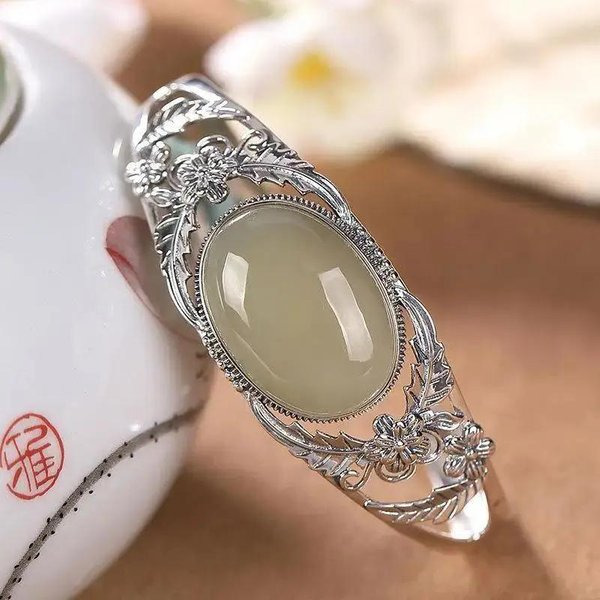 Pulseras Huecas Florales De Jade Hetian Natural Incrustado Vintage Para Mujer Elegante Estilo ÉTnico JoyeríA De Boda Compromiso-image