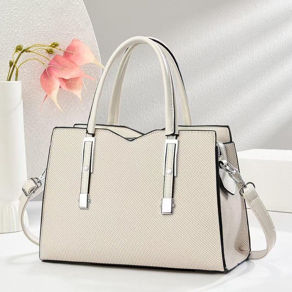 Bolso De Mano Nuevo De Alto Valor Bolso De Hombro Moderno De Gran Capacidad Bolso Cruzado Sencillo De Lujo Ligero De Gama Alta Y VersáTil . White-image
