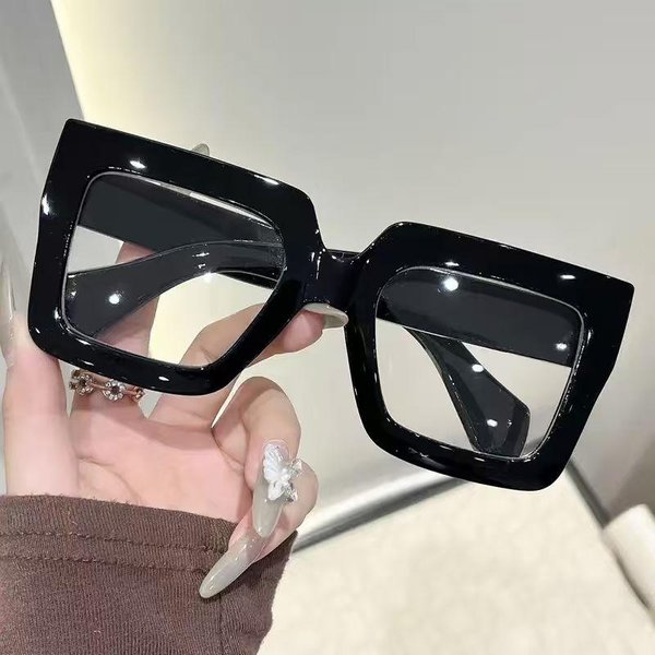 1 Ud. Gafas GeoméTricas De Moda Estilo Vintage Para Mujer Con Lentes Transparentes Adecuadas Para La Vida Diaria Casual DecoracióN Para Lectura Y Regalo Black-image