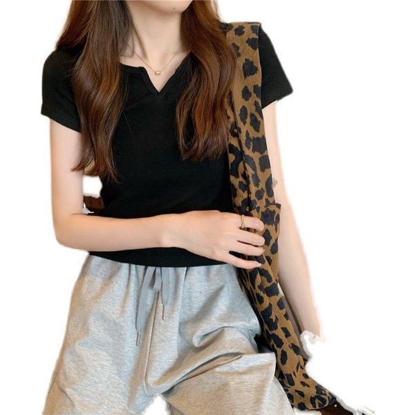 Camiseta De Verano Fina De Manga Corta Con Cuello En V Para Mujer DiseñO Estilo Coreano Estudiante Camiseta Corta Ajustada Top Para Mujer M Negro-image