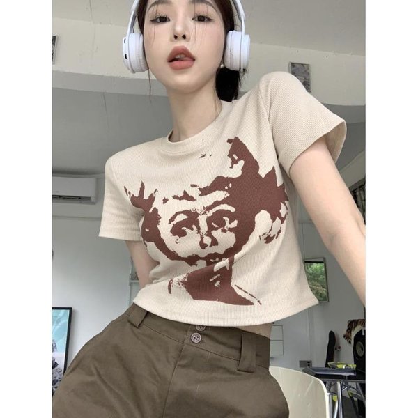 Camiseta De Manga Corta Estampada Retro Para Mujer En Verano Nueva Caliente Chicas Corta Ajustada Expuesta Al Ombligo Top Estudiante Para Mujer 2XL Beige-image