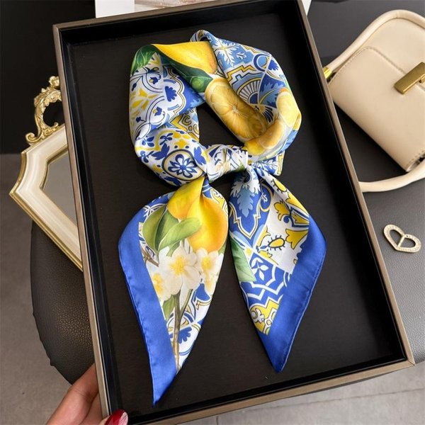 Jedwabny Kwadratowy Szalik Z Nadrukiem Cytrynowym Damski Luksusowy MięKki Satynowy Chustka Cienka Szalik Na Szyję Moda Ochrona Przeciw SłOńCu Chusta Na GłOwę Dla Kobiet WstążKa Do Torebki 70X70CM Gray-image