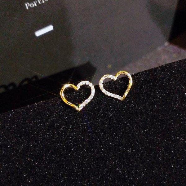 Pendientes De Amor Simple Nuevo Estilo Pendientes De Temperamento Coreano De Moda Pendientes De Alta Gama Para Mujeres-image