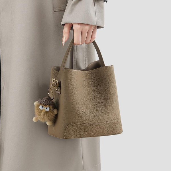 Bolso Cubo Para Mujer Nuevo OtoñO E Invierno Bolso De Mujer Gran Capacidad VersáTil Bolso De Hombro Cruzado Bolso De Mano Gray-image