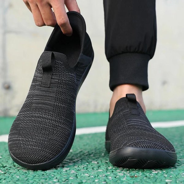 Lekkie MęSkie Buty Codzienne Klasyczne OddychająCe Wsuwane MęSkie WytrzymałE Trampki AntypośLizgowe MęSkie PłAskie Buty Do Chodzenia Na ZewnąTrz 46 Black-image